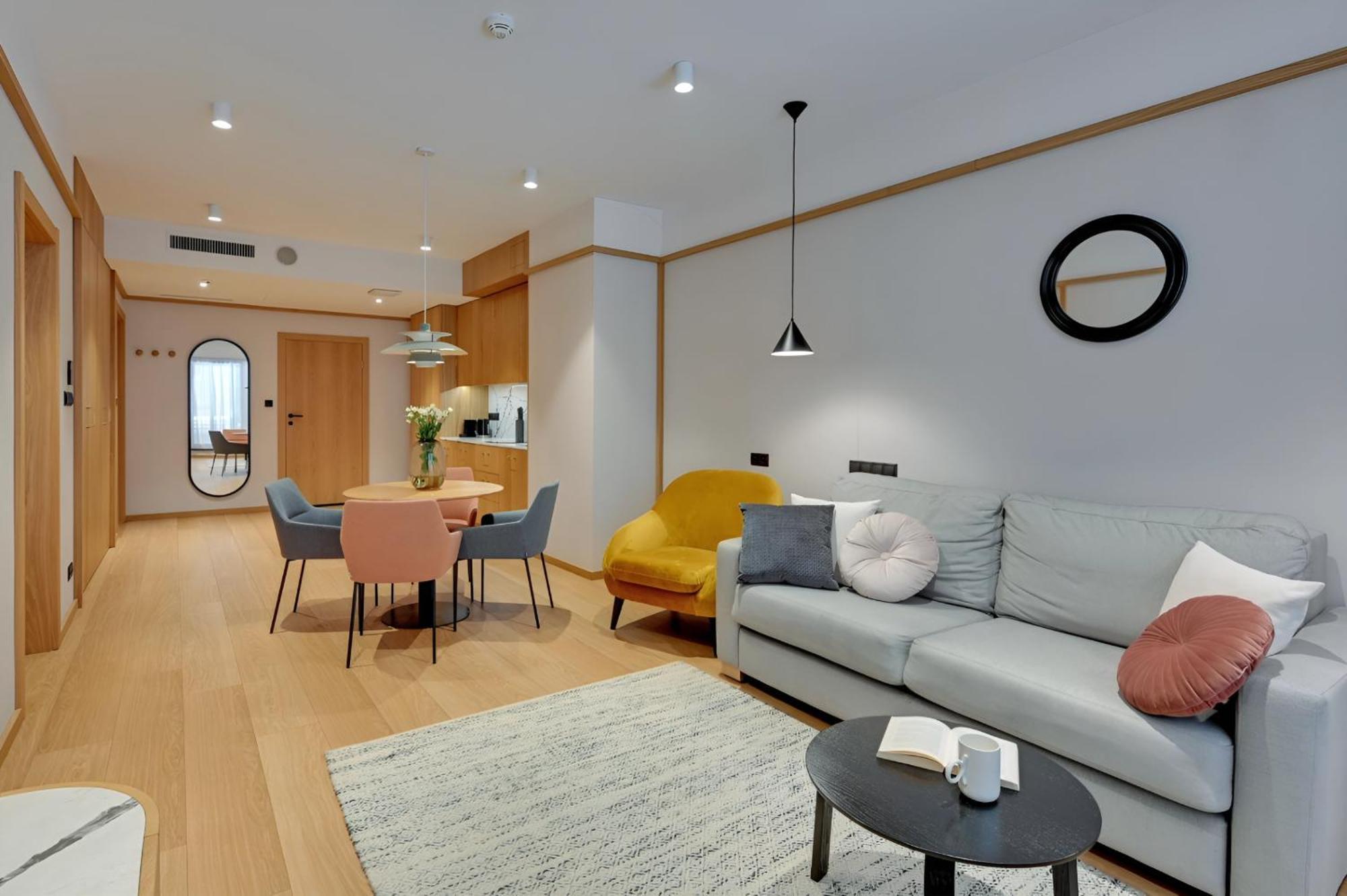 Deo Plaza Premium Apartments & Spa 格但斯克 外观 照片