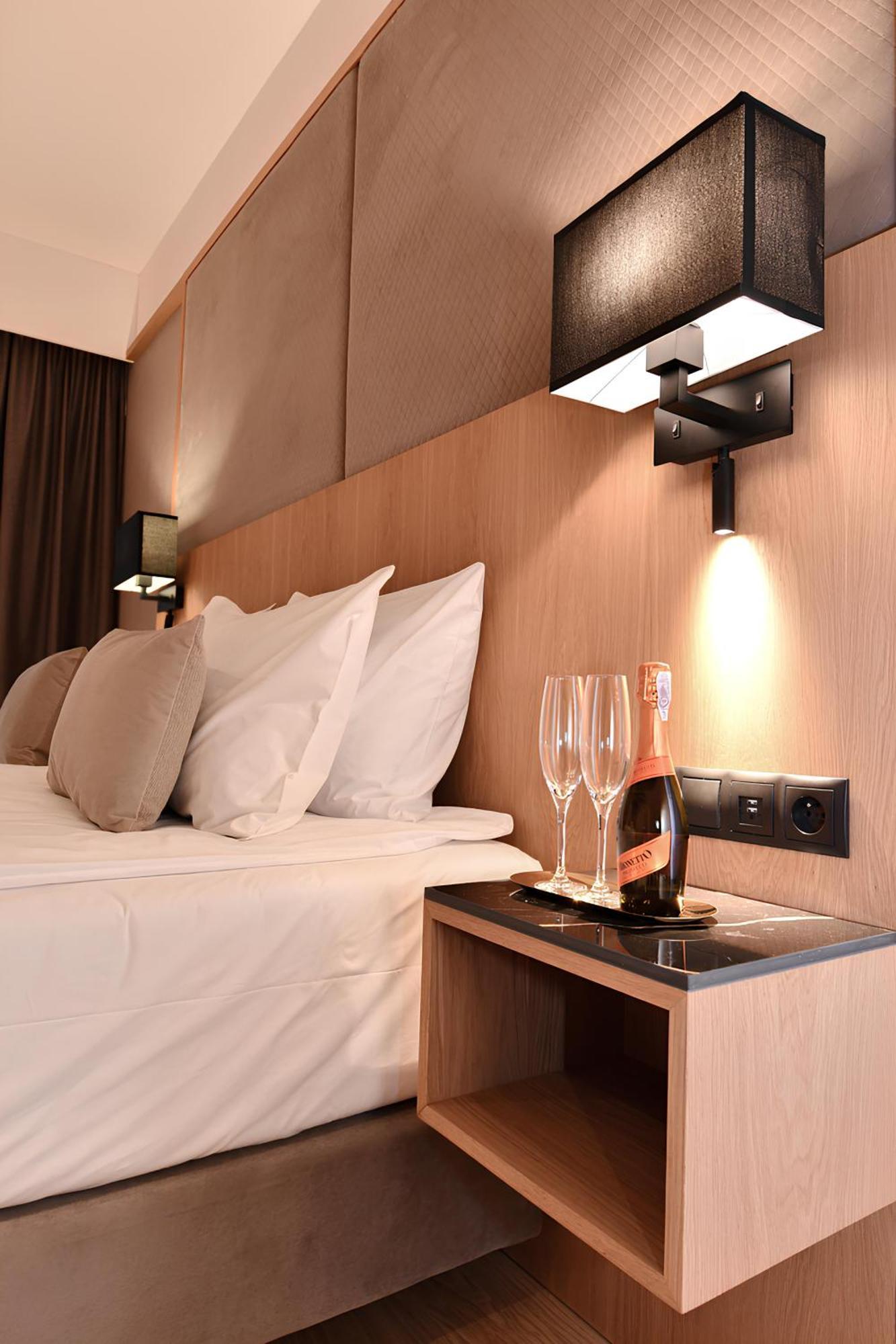 Deo Plaza Premium Apartments & Spa 格但斯克 外观 照片